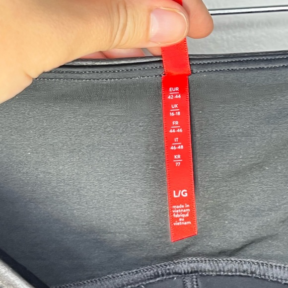 SPANX Faux Leather Leggings Black Size L High Rise Stretch - Picture 9 of 14